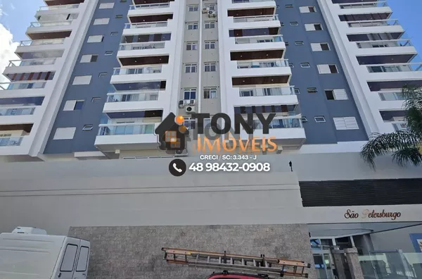 Apartamento de 2 dormitórios com suíte e 2 vagas em Barreiros - São José.