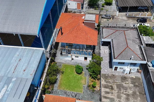 INCRIVEL CASA EM BARREIROS COM 4 QUARTOS