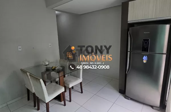 Sobrado de 2 dormitórios à venda no Lot. Jardim Botânico - São José.