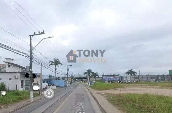 TERRENO COM 843M2 PERTO DA BR NA PALHOÇA COMERCIAL
