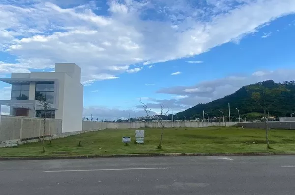 TERRENO MUITO BEM LOCALIZADO NO DELTAVILLE