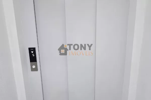 Apartamento de 2 dormitórios com cozinha e box para Locação no bairro Nossa Senhora do Rosário - São Jose - SC