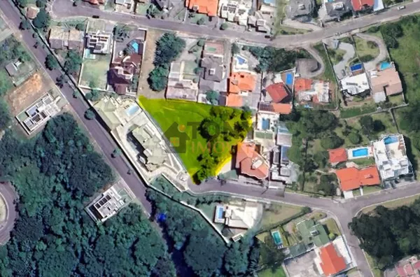 TERRENO COM 1500M2 NO CONDOMINIO BOSQUE DAS MANSOES