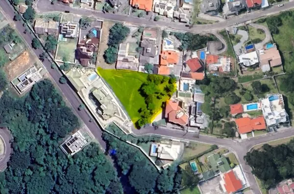 TERRENO COM 1500M2 NO CONDOMINIO BOSQUE DAS MANSOES