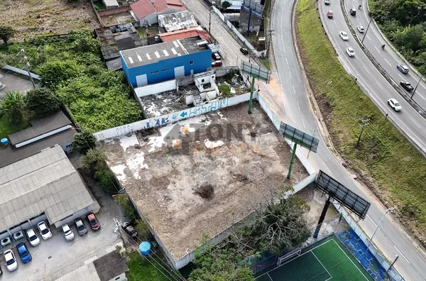 TERRENO NA MARGINAL DA BR-101 EM SAO JOSE PERTO DO SHOPPING