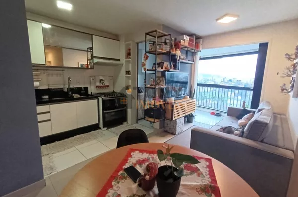 APARTAMENTO 2 QUARTOS ANDAR ALTO COM VISTA INCRIVEL