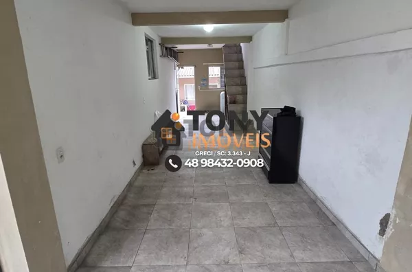 Casa com 3 dormitórios à venda no bairro Bela Vista - São José .