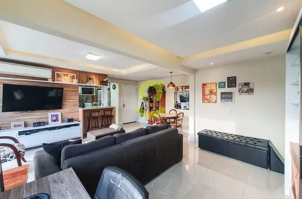 Ótimo apto semi mobiliado, 80m privativos, churrasqueira, 2 dorm, suite, 2 vagas e infra! 