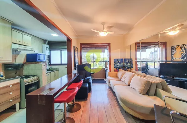 Ótimo apartamento duplex, 94m priv, andar alto, 2 dorm, sacada, churrasqueira, 2 vagas, infra e bem localizado!