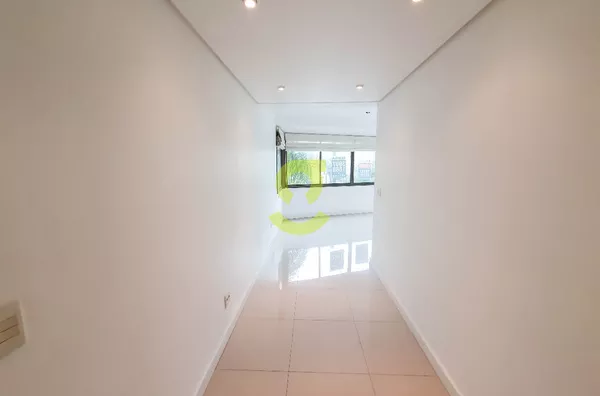 Ótimo apto c/ terraço, 156m², 3 dorm, 1 suite, churrasqueira, 3 vagas!