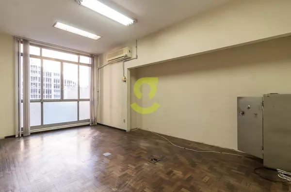 Ampla sala comercial, 739,88m² priv,