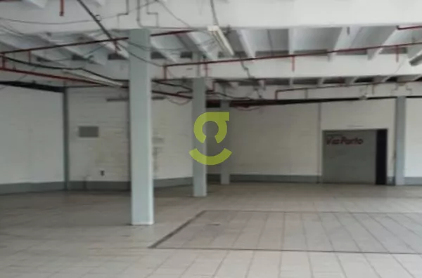 Loja com mais de 15.000m² na Av. Sertório em Porto Alegre