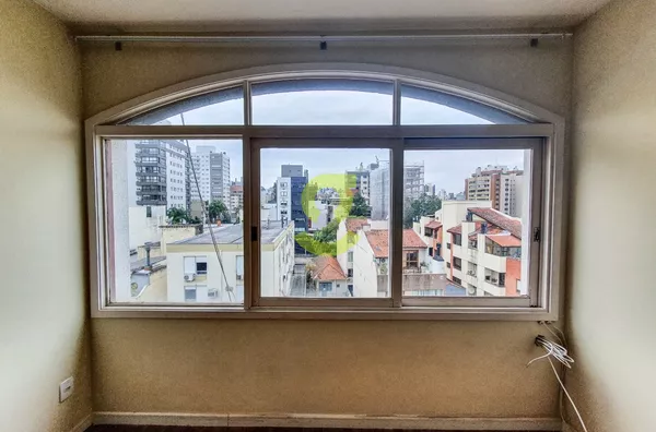 Apto de 82m, 2 dorm, depend emp, 1 vaga!