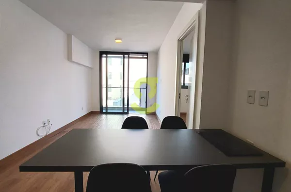 Apartamento de 49m², 1 dormitório suíte, semi mobiliado, churrasqueira, sacada, infra. Auxiliadora Porto Alegre