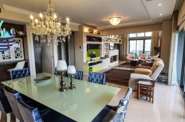 Espetacular apto ,andar alto, vista espetacular, 235m 4 suites, 3 vagas individuais