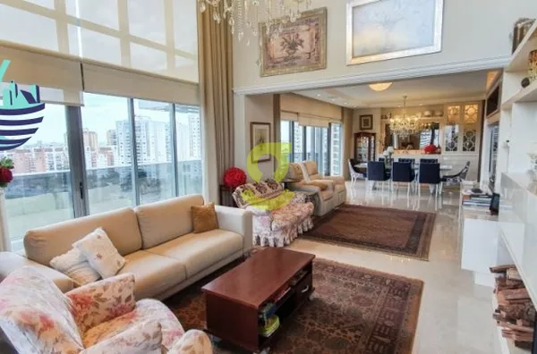 Espetacular apto ,andar alto, vista espetacular, 235m 4 suites, 3 vagas individuais