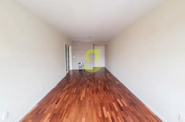 Apto de 82m, 2 dorm, depend emp, 1 vaga!