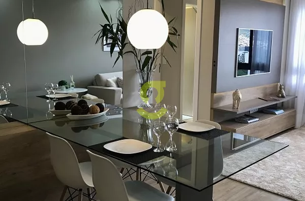 Ótimo apto, semi mobiliado, living 3 ambientes, churrasqueira, 2 dorm, suite, 1 vaga!