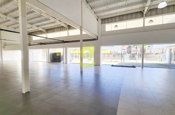 Espetacular loja comercial, TODA reformada, 1.300m2, 13 ar condicionados, 20 vagas de garagem