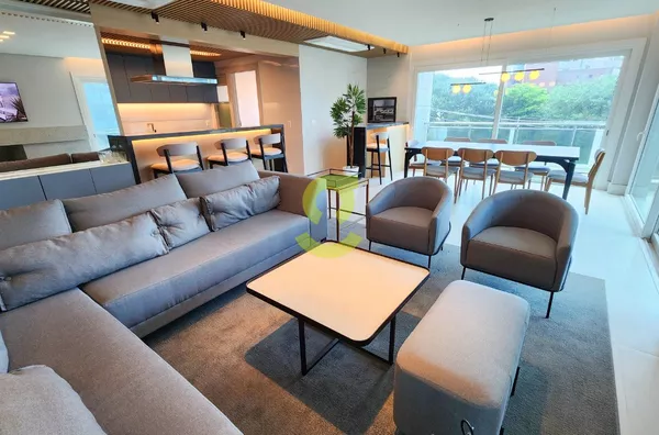 Ótimo apto NOVO, 190m priv, lareira, sacada, 3 suítes, 4 vagas, deposito e infra!