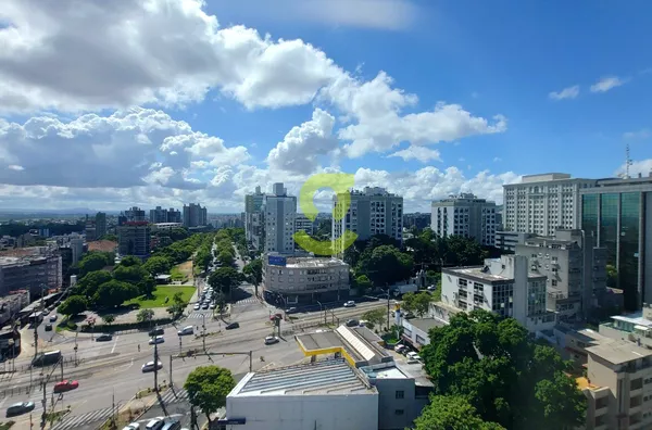 Sala comercial com sacada no melhor ponto comercial e corporativo da Capital, prédio corporativo de alto padrão, higienópolis.