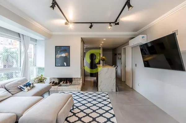 Apartamento de Luxo Mobiliado, 84m², 2 suites, 3 banhei, reformado, lareira, Bela Vista, Porto Alegre.