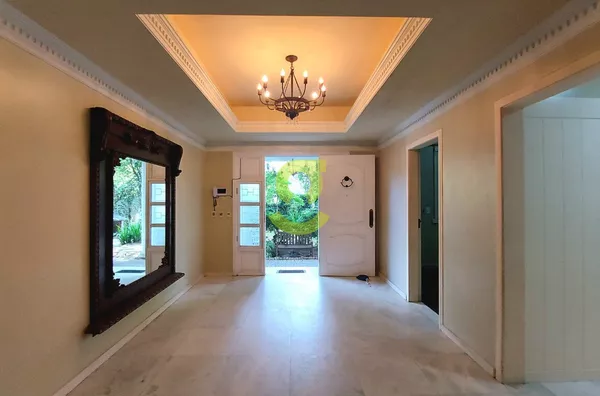 Casa arquitetônica única, 720m², 5 suítes, suíte master, 11 banhei, piscina, 4 vagas, lereira, Três Figueiras - Porto Alegre