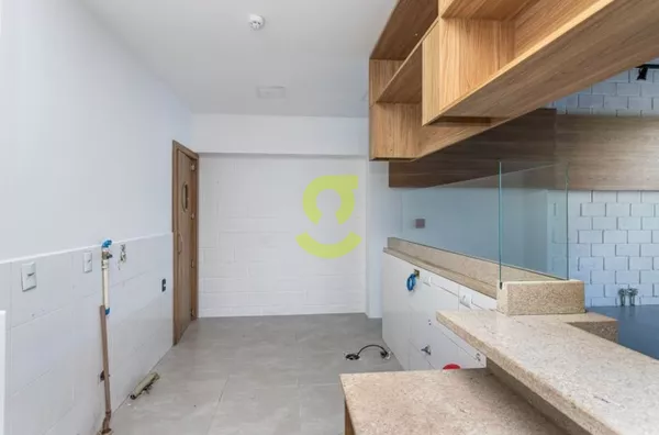 Loja comercial, 61m priv, em condominio conceito e proximo a Orla do Guaiba e shopping Praia de Belas!