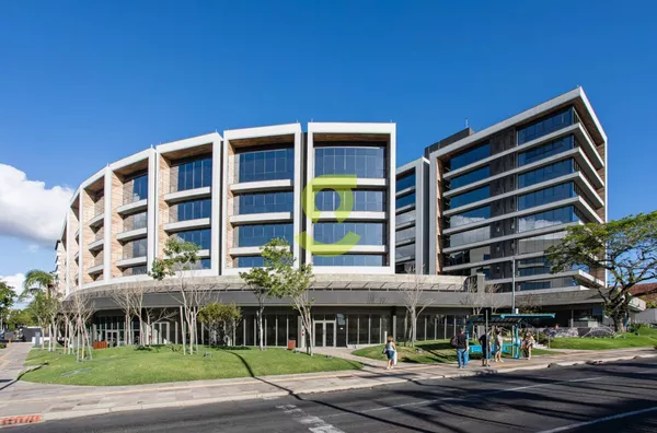 Apartamento alto padrão, 149m², 3 dorm, 3 suites, 5 banh, 2 vagas, Zona Sul