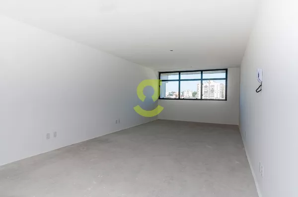 Sala comercial nova, 49m priv, 1 banheiro e uma vaga!