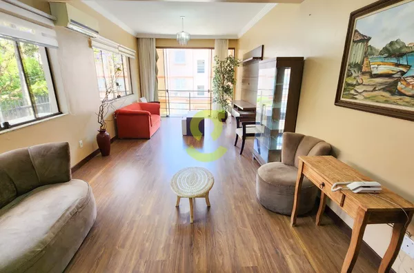 Ótimo apto mobiliado, 110m priv, sacada, churrasqueira, lareira, lavabo, 2 suites, 2 vagas!