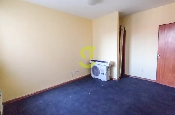 Sala comercial, ar condicionado, banheiro 26m privativos!