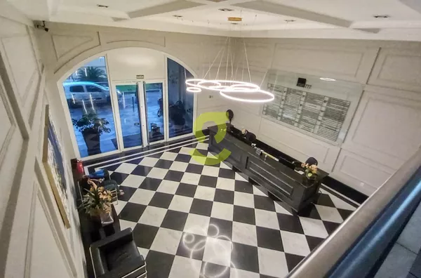 Sala comercial, semi mobiliado, 2 salas e vaga!