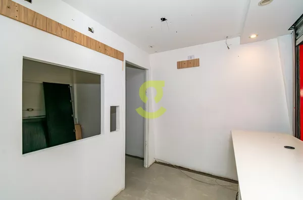 Loja para aluguel em shopping na Zona Sul, 43,² Porto Alegre