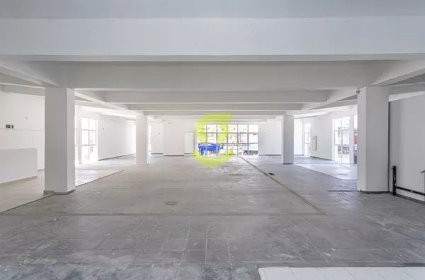 Loja para aluguel, 825m²,  Azenha, Porto Alegre