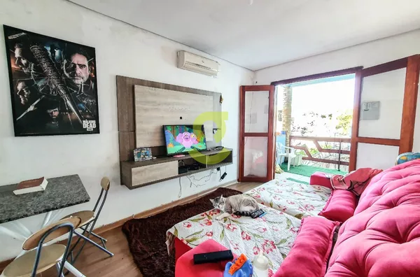 Casa duplex, 120m, 3 dorm, 2 banheiros, 1 vaga.