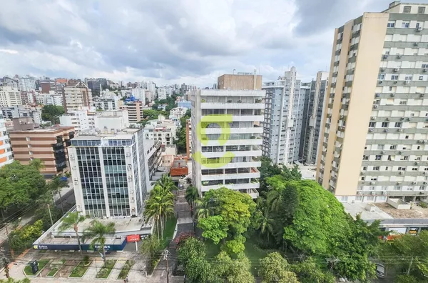 Ótimo apto reformado, andar alto,  lavabo, semi mobiliado, 167m, 3 dorm, suite, depend e vaga coberta!