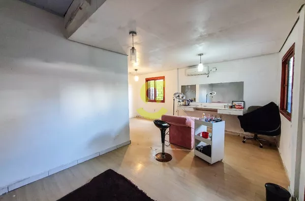 Casa duplex, 120m, 3 dorm, 2 banheiros, 1 vaga.