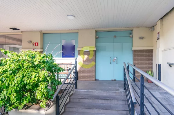 Loja com 73m², no empreendimento Cristal Shop.