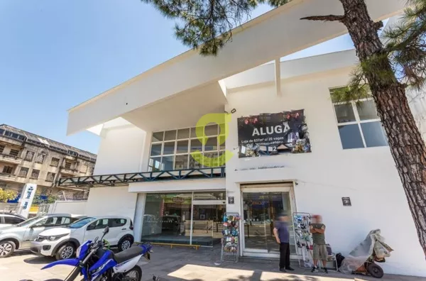 Loja para aluguel, 825m²,  Azenha, Porto Alegre