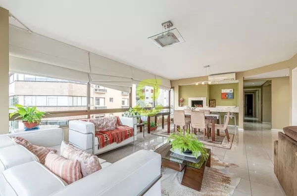 Apartamento 156m², 3 dorm, 3 suítes, 5 banh, lereira, 3 vagas, Mont Serrat, Porto Alegre