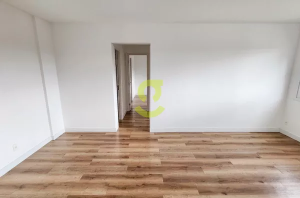 Ótimo apto semi mobiliado, churrasqueira, ultimo andar, 2 dorm, suite, vaga e infra!