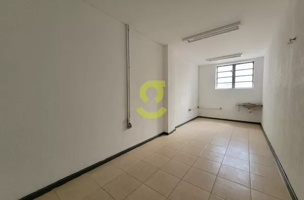 Ampla sala comercial, 500m² priv,