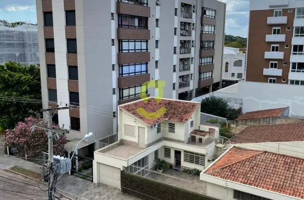 Apto semi mobiliado, boa vista, living dois ambientes, 2 dorm, suite e 1 vaga!