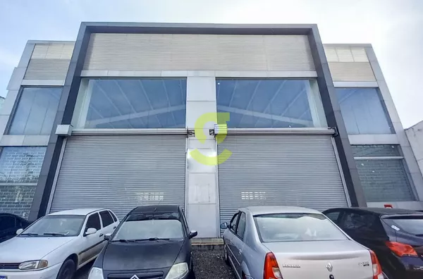 Prédio comercial, 1.186m, patio, 13 vagas de garagem