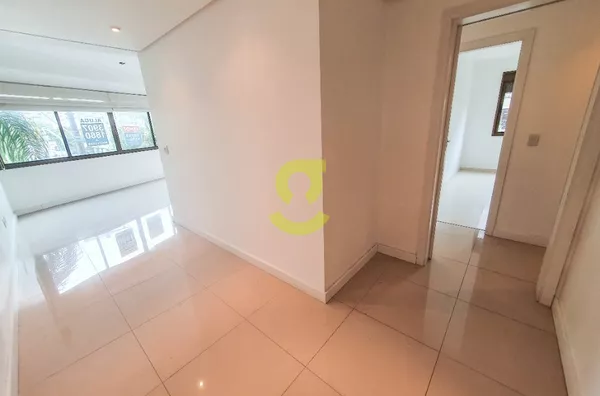 Ótimo apto c/ terraço, 156m², 3 dorm, 1 suite, churrasqueira, 3 vagas!