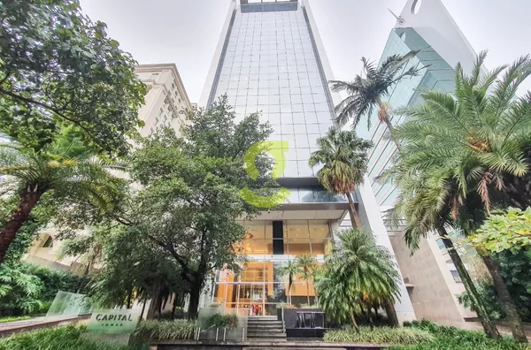 Sala comercial nova, 75m privativos, 2 banheiros, 2 vagas!