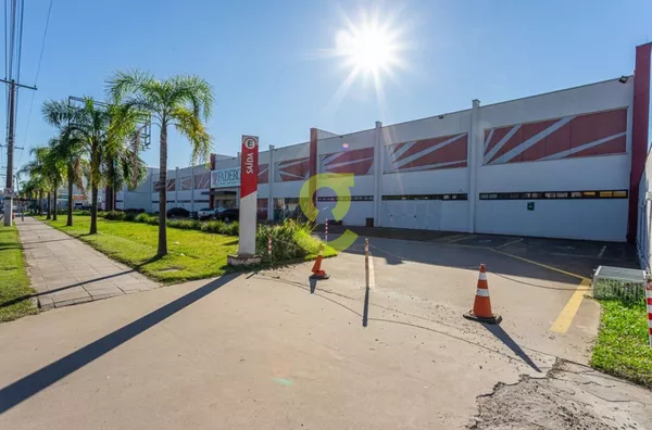 Prédio comercial de 747m, em av movimentada!