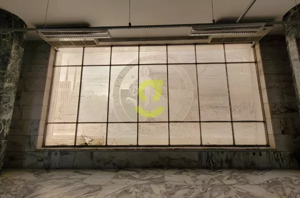 Ampla sala comercial, 1.500m² priv,