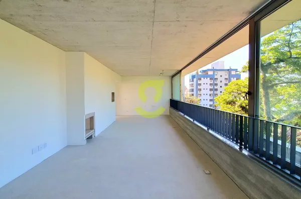 Apartamento alto padrão, 95m², 2 dorm, 2 suítes, 2 vagas, churrasqueira, lareira, Mon't Serrat.